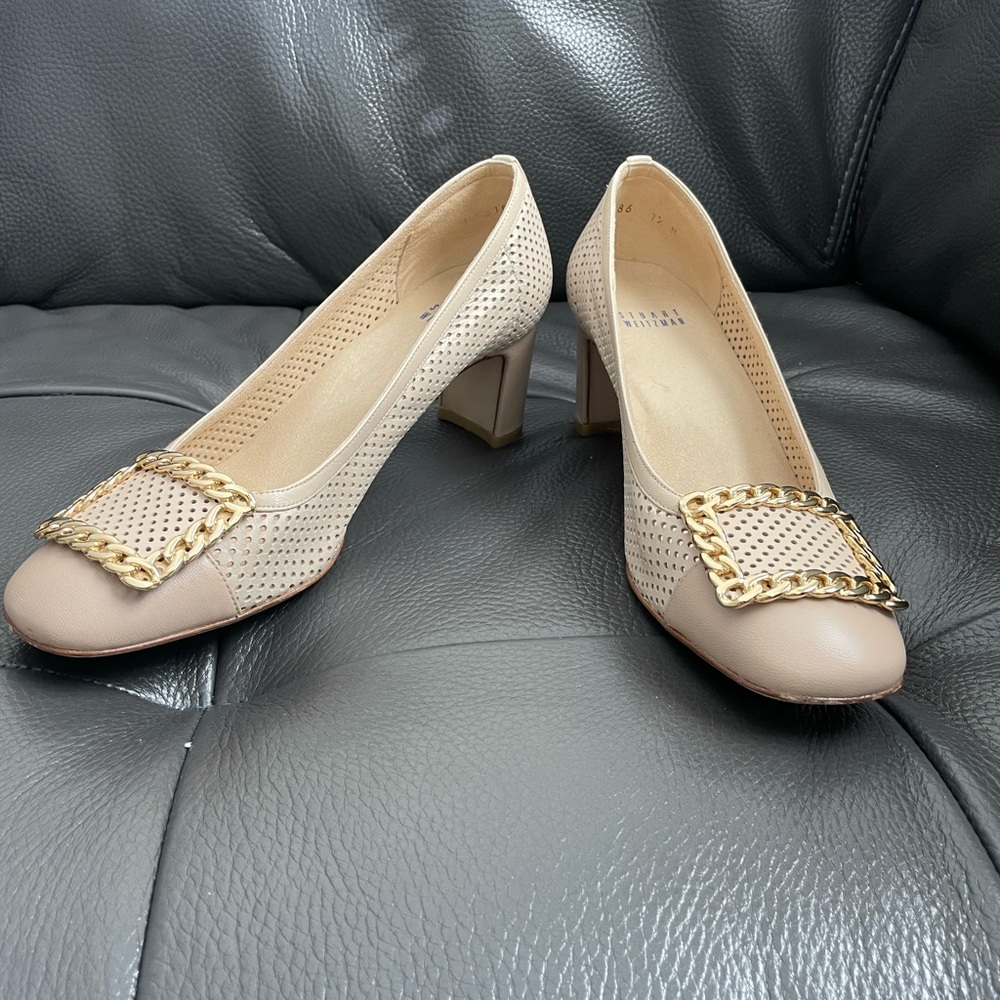 Stuart weitzman Beige Heels with Gold Chain Detail